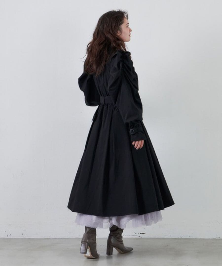 新品タグ付　LA BELLE ETUDE ギャザーボリューム袖ドレストレンチ