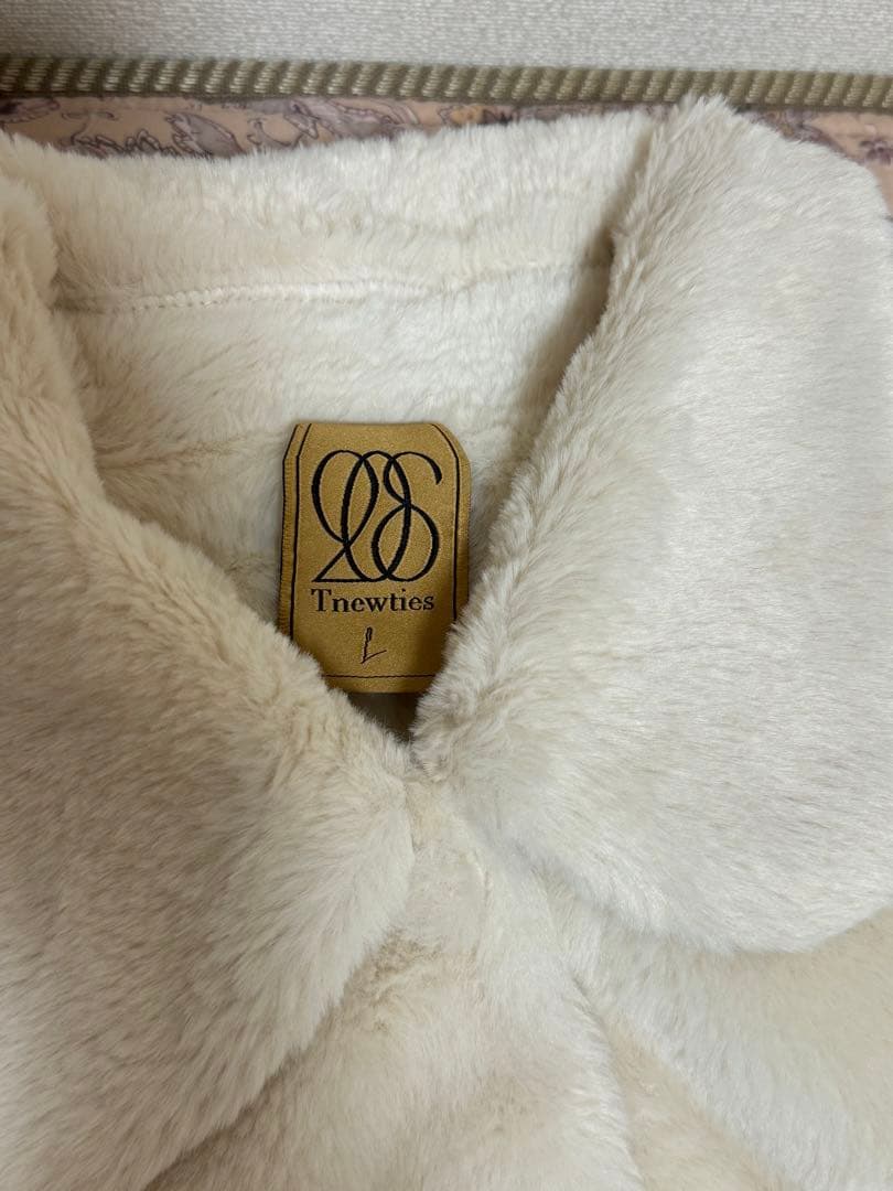 Tnewties トゥエンティーズ　口の中はマシュマロでいっぱい　アウター
