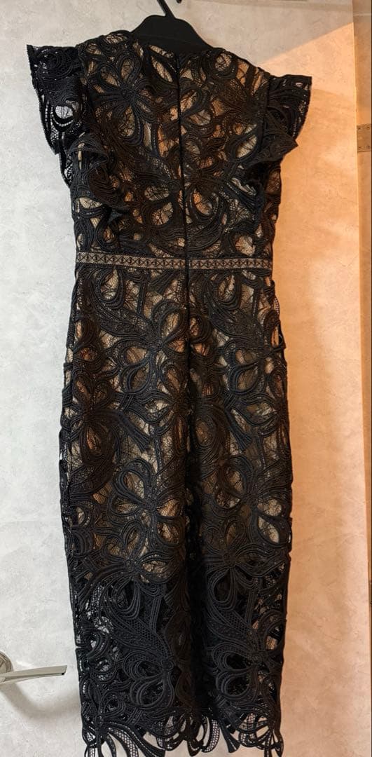 エルケイ　ブラックレースミディドレス フリル付き