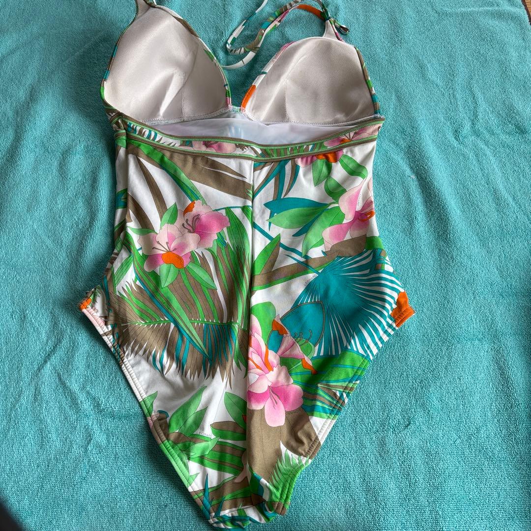 レオナール　花柄水着　サイズ40