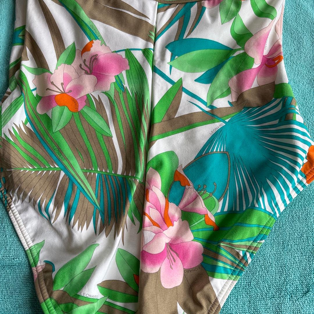 レオナール　花柄水着　サイズ40