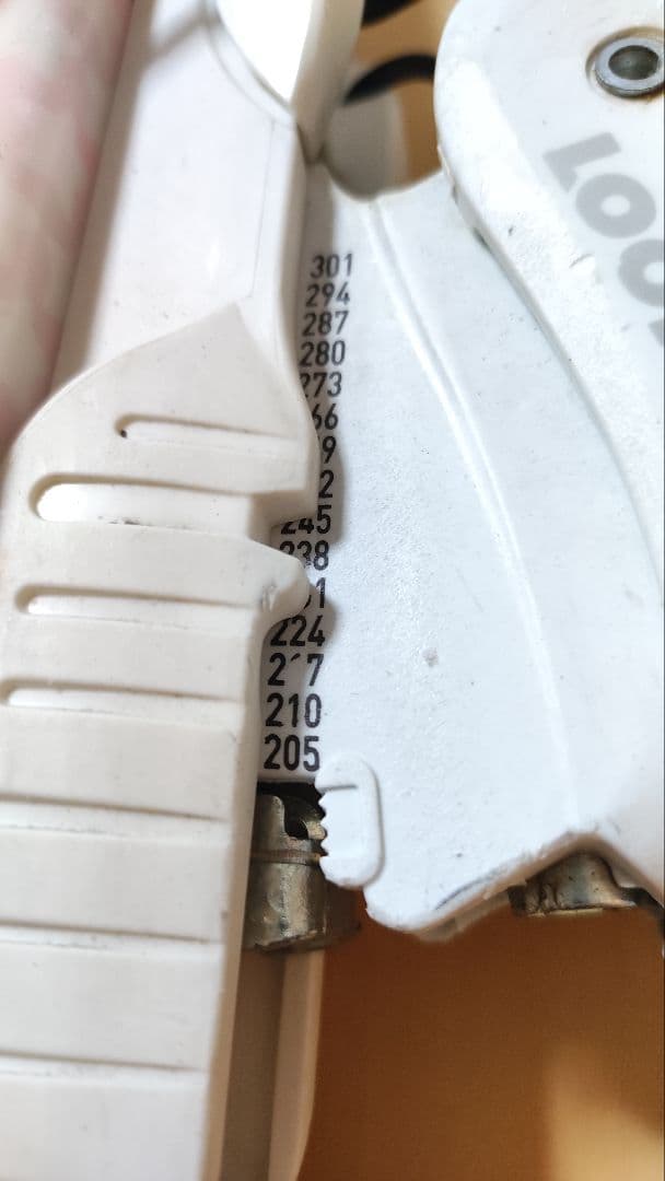 t*m様 【滑走面追加】ロシニョール　スキー板　ストック　セット　チューニング済