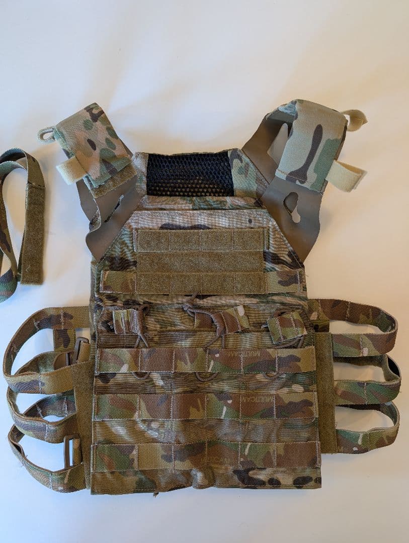 実物Crye Precision　JPC プレートキャリア　マルチカム　Mサイズ