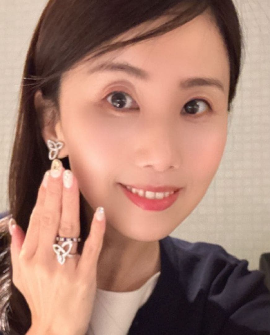 ✨ハイクオリティ✨ゴールド　ピアス　モアサナイト　ダイヤモンド925