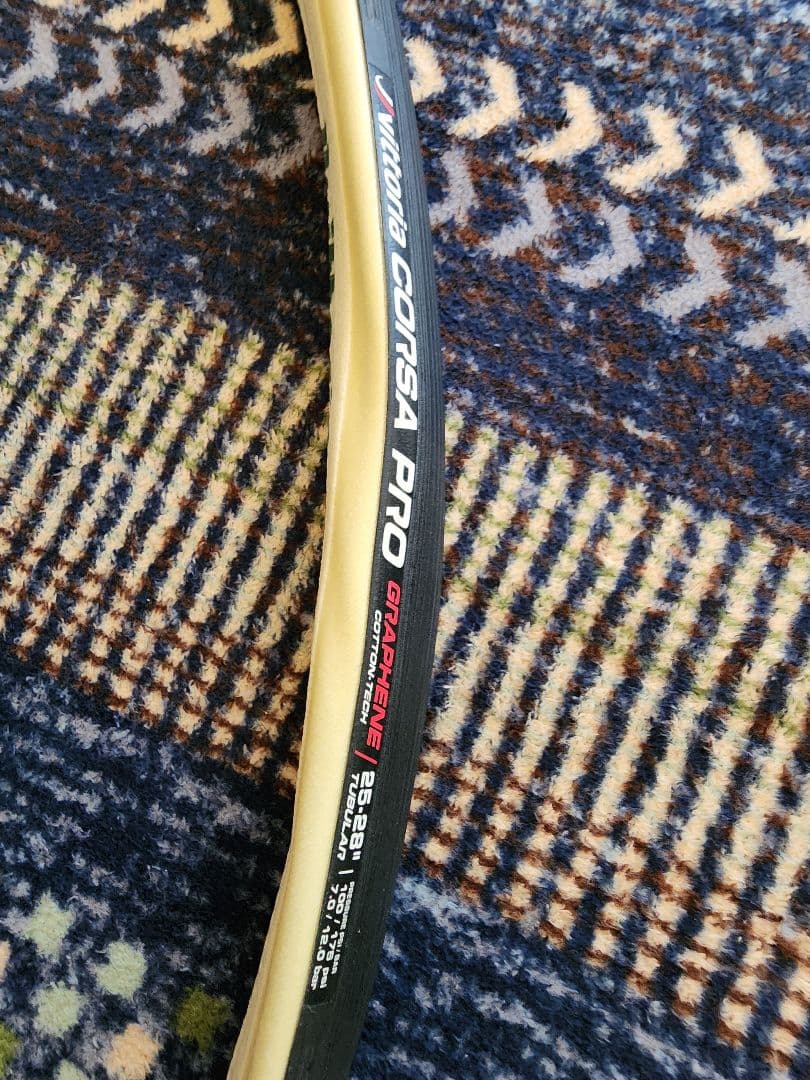 未装着品　Vittoria Corsa Pro 25mm チューブラータイヤ