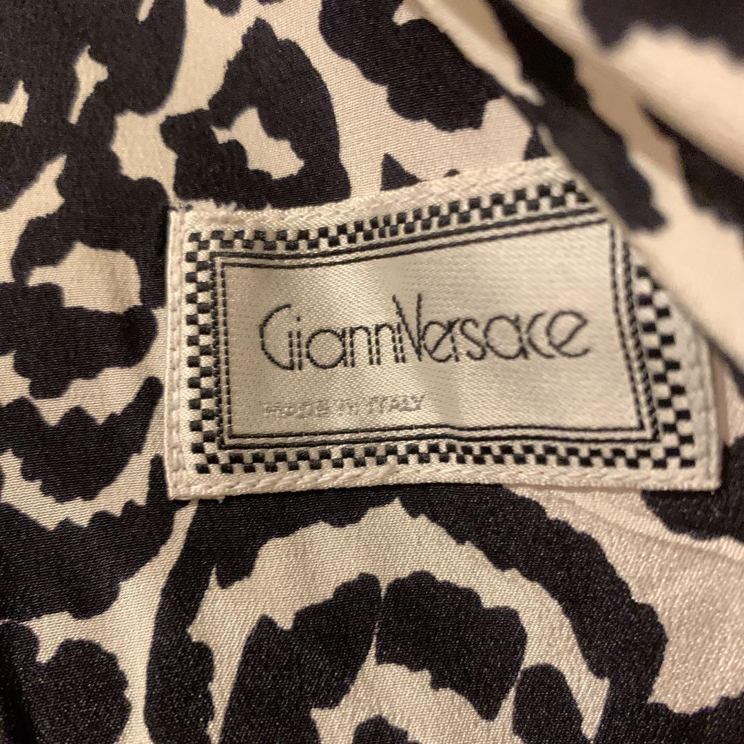 GIANNI VERSACE　ジャンニヴェルサーチ　シルクジャケット　40 ロゴ