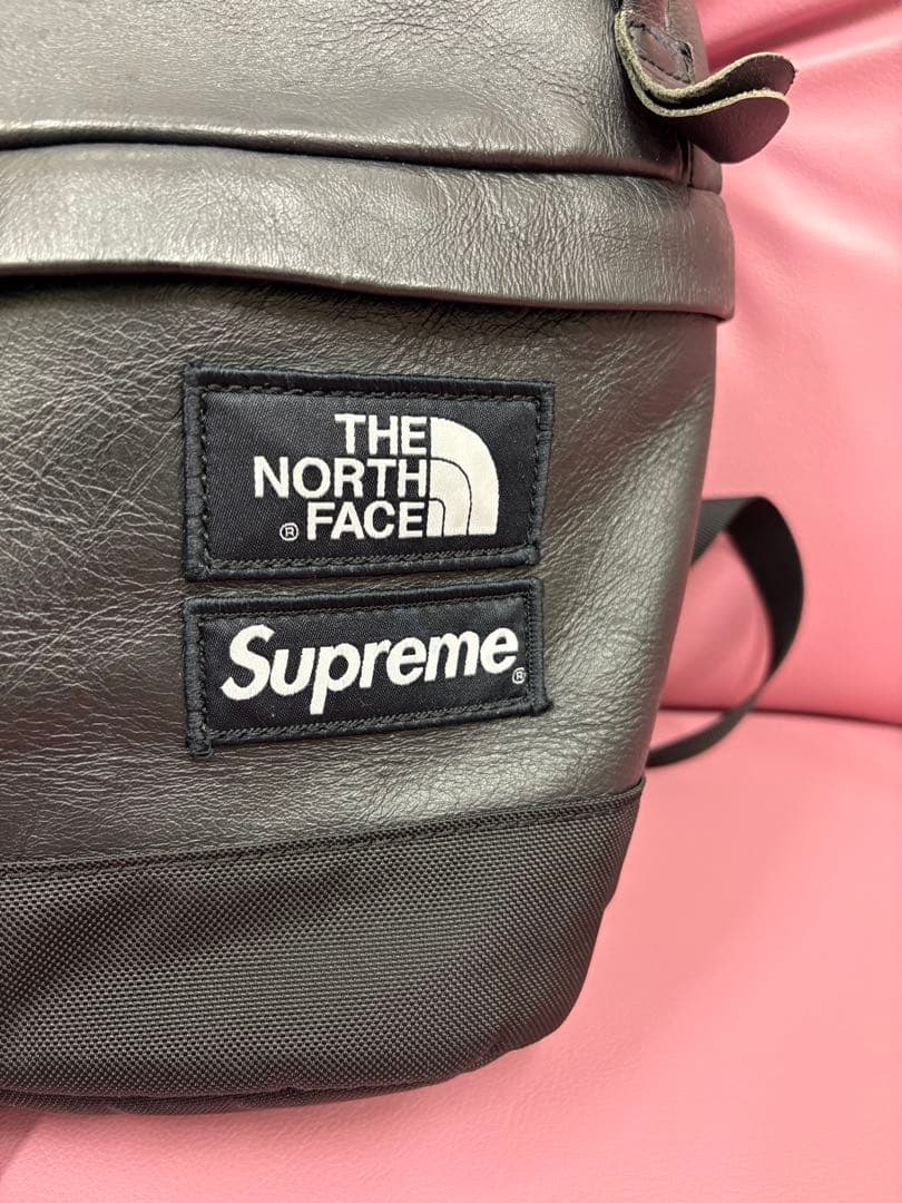 m*s様 値下げ※Supreme x THE NORTH FACE レザーバック