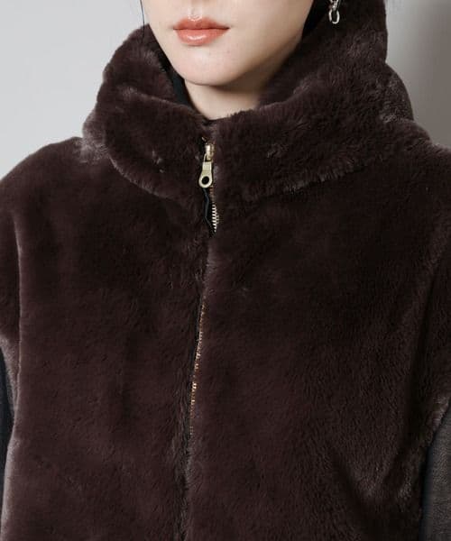 ナノ・ユニバース　フェイクファーフードベスト　今期品タグ付き新品