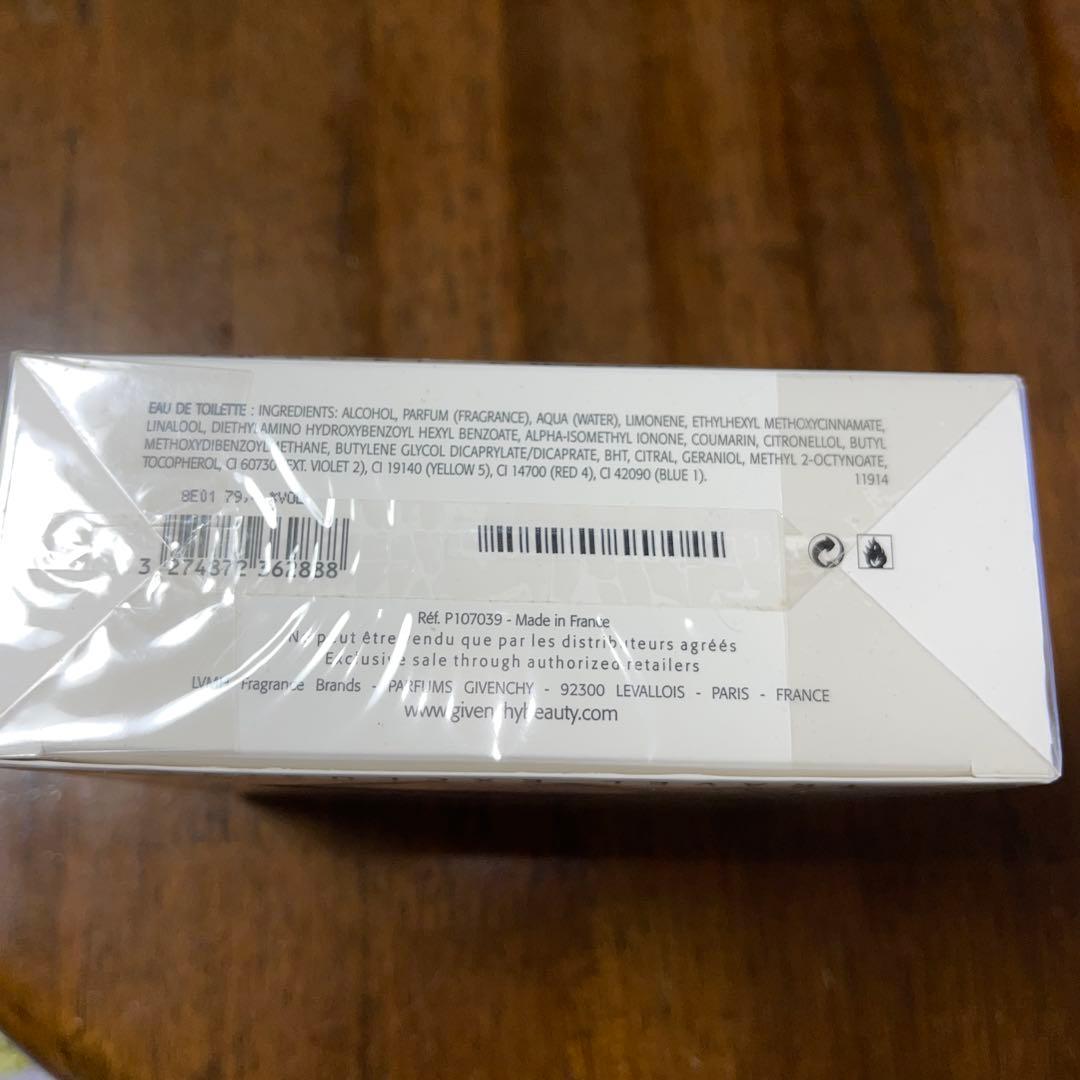 香水(男性用) Givenchy Gentleman Eau de Toilette+ Gift