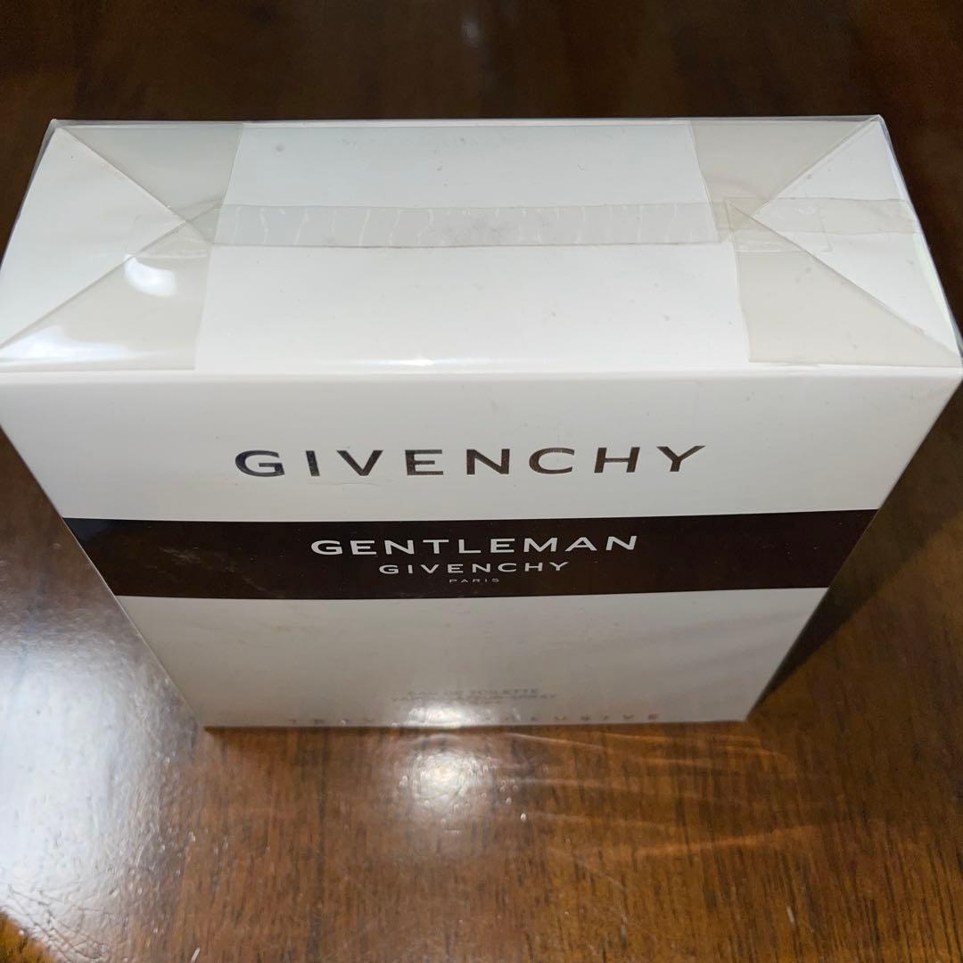 香水(男性用) Givenchy Gentleman Eau de Toilette+ Gift