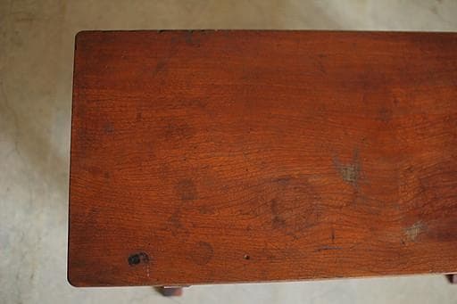 小ぶりな木製の机　小引き出し2杯　サイドテーブル　作業台　文机　古家具　古民家