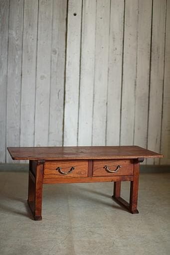 小ぶりな木製の机　小引き出し2杯　サイドテーブル　作業台　文机　古家具　古民家