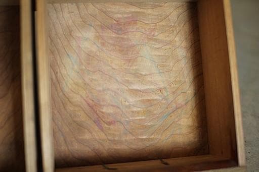 小ぶりな木製の机　小引き出し2杯　サイドテーブル　作業台　文机　古家具　古民家