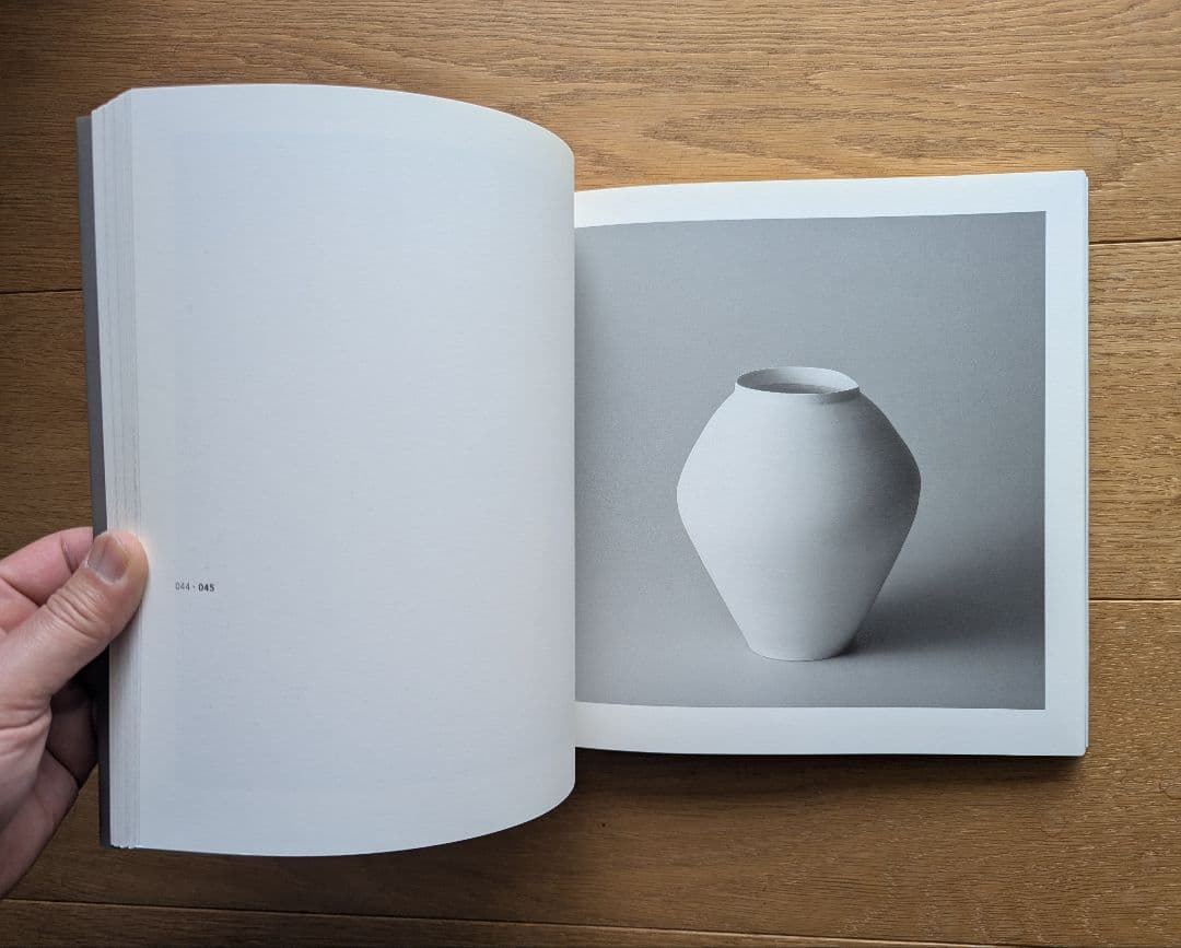 White Porcelain TAIZO KURODA 黒田泰蔵