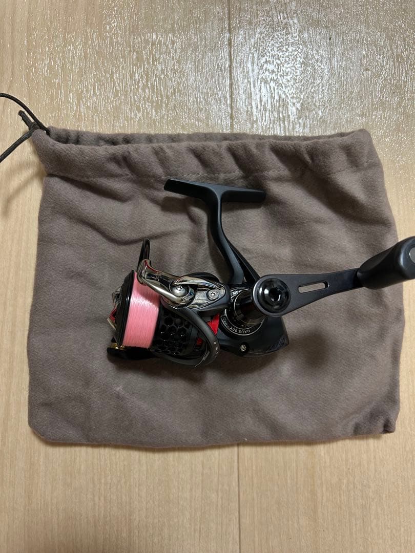 Megabass GAUS 20X リール