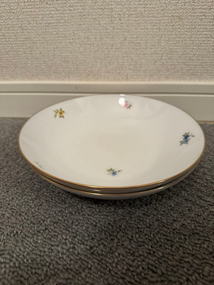 大倉陶園　食器セット　小花　マルチカラー