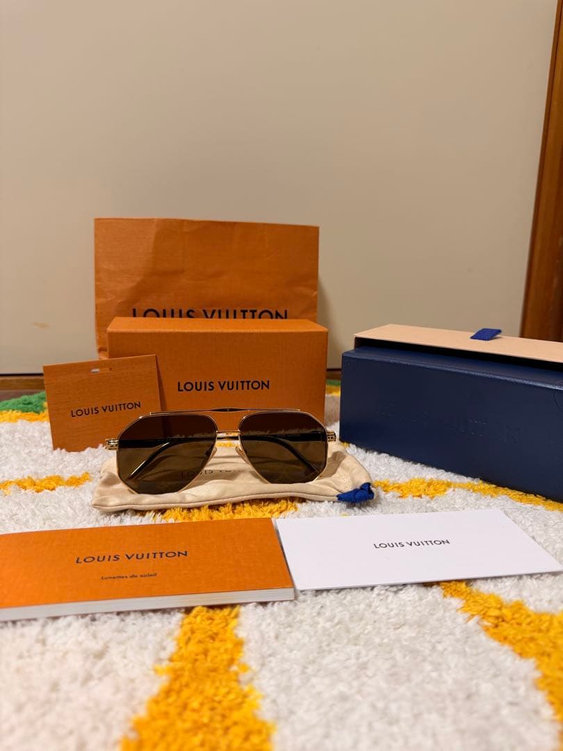 小物 LOUIS VUITTON Sunglasses