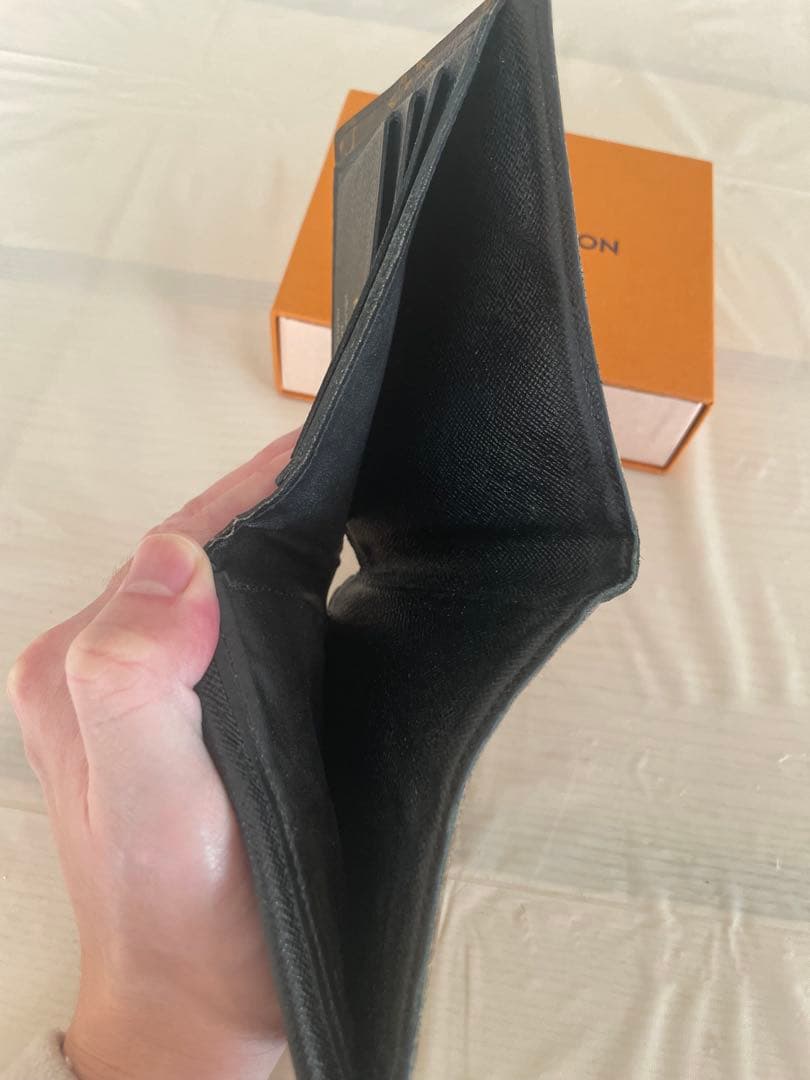 ルイヴィトン モノグラム マカサーポルトフォイユミンドロ 二つ折り財布