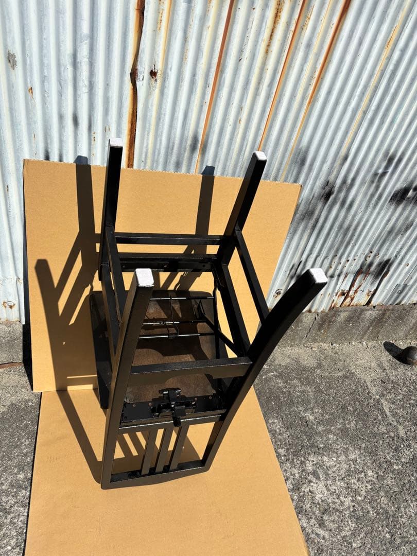 美品　背もたれ付ピアノ椅子　足部フェルト付き　ワインレッド座面