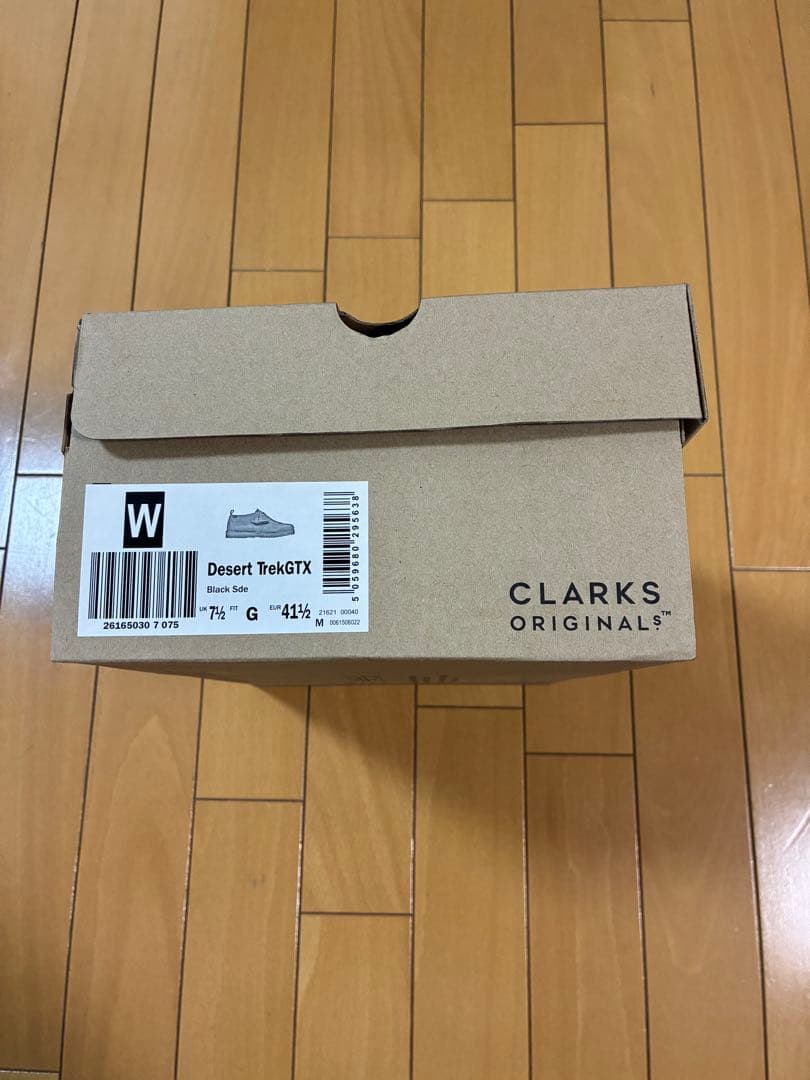 クラークス　デザートトレックGORE-TEX UK7.5 11日迄の出品