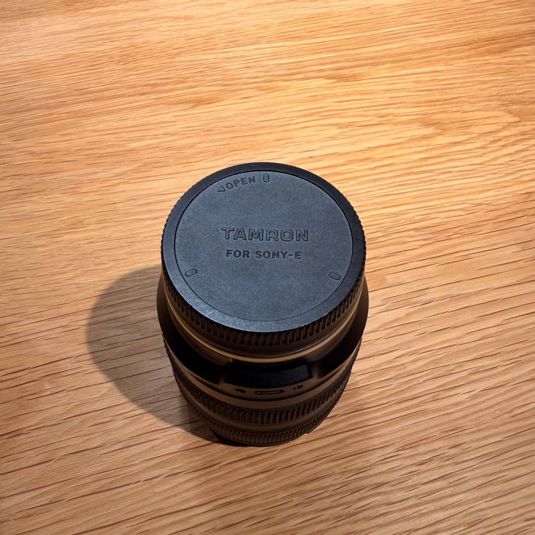 TAMRON 20-40mm f2.8 Eマウント　タムロン