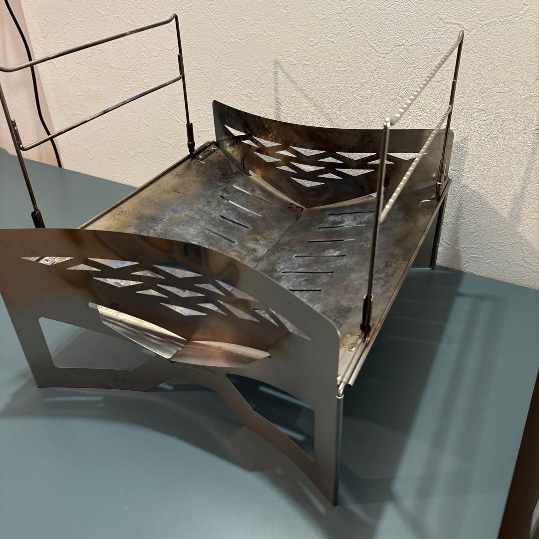 TOKYO CRAFTS 焚き火台マクライト チタン【マクライト2チタン版】