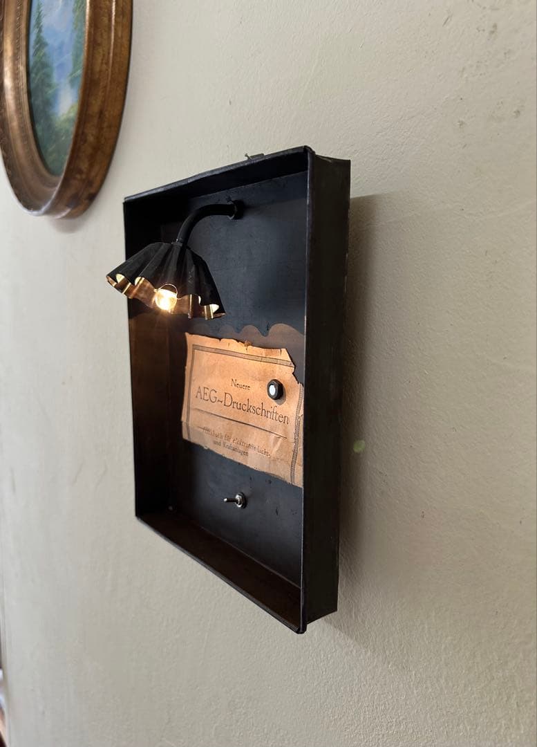 古道具照明　単3乾電池照明　古材ディスプレイ照明　古材サインボード　カフェ照明