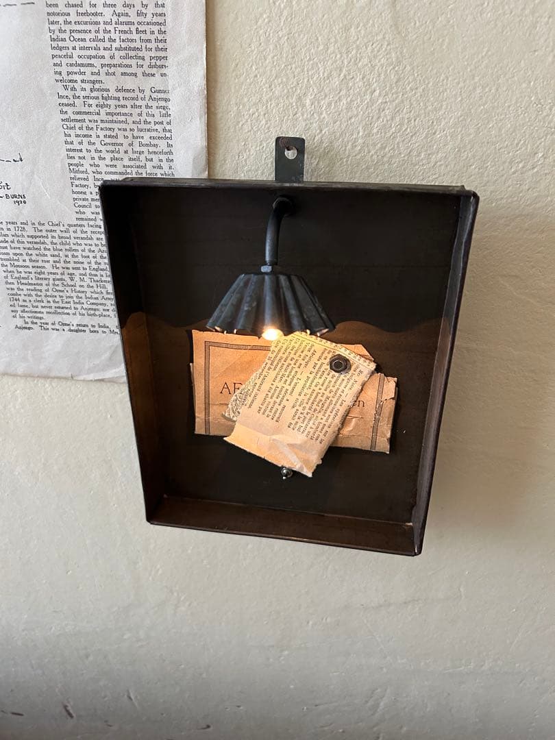 古道具照明　単3乾電池照明　古材ディスプレイ照明　古材サインボード　カフェ照明