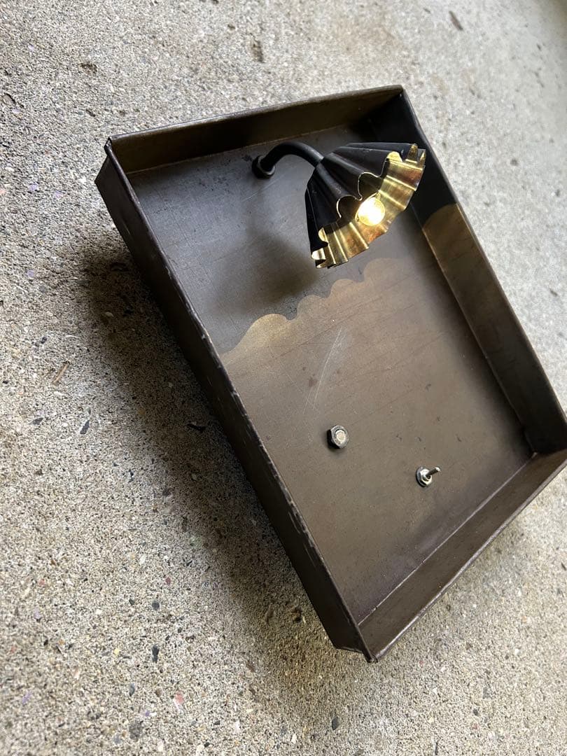 古道具照明　単3乾電池照明　古材ディスプレイ照明　古材サインボード　カフェ照明