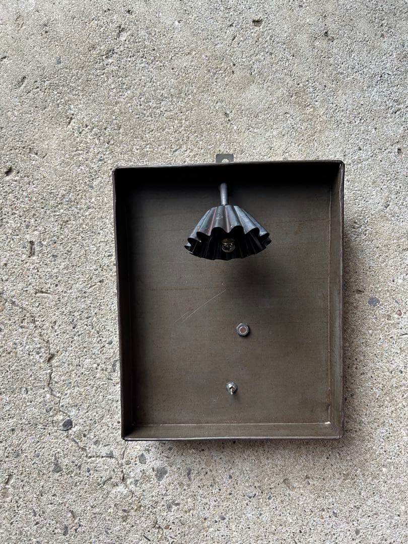 古道具照明　単3乾電池照明　古材ディスプレイ照明　古材サインボード　カフェ照明