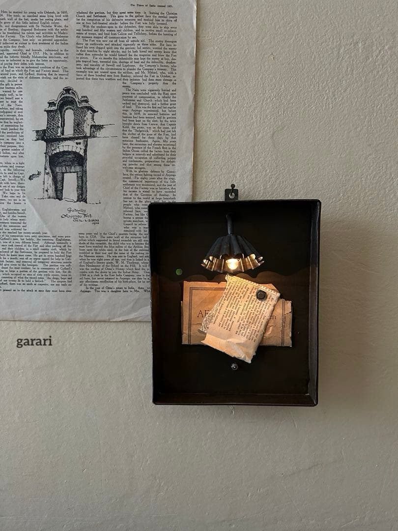 古道具照明　単3乾電池照明　古材ディスプレイ照明　古材サインボード　カフェ照明