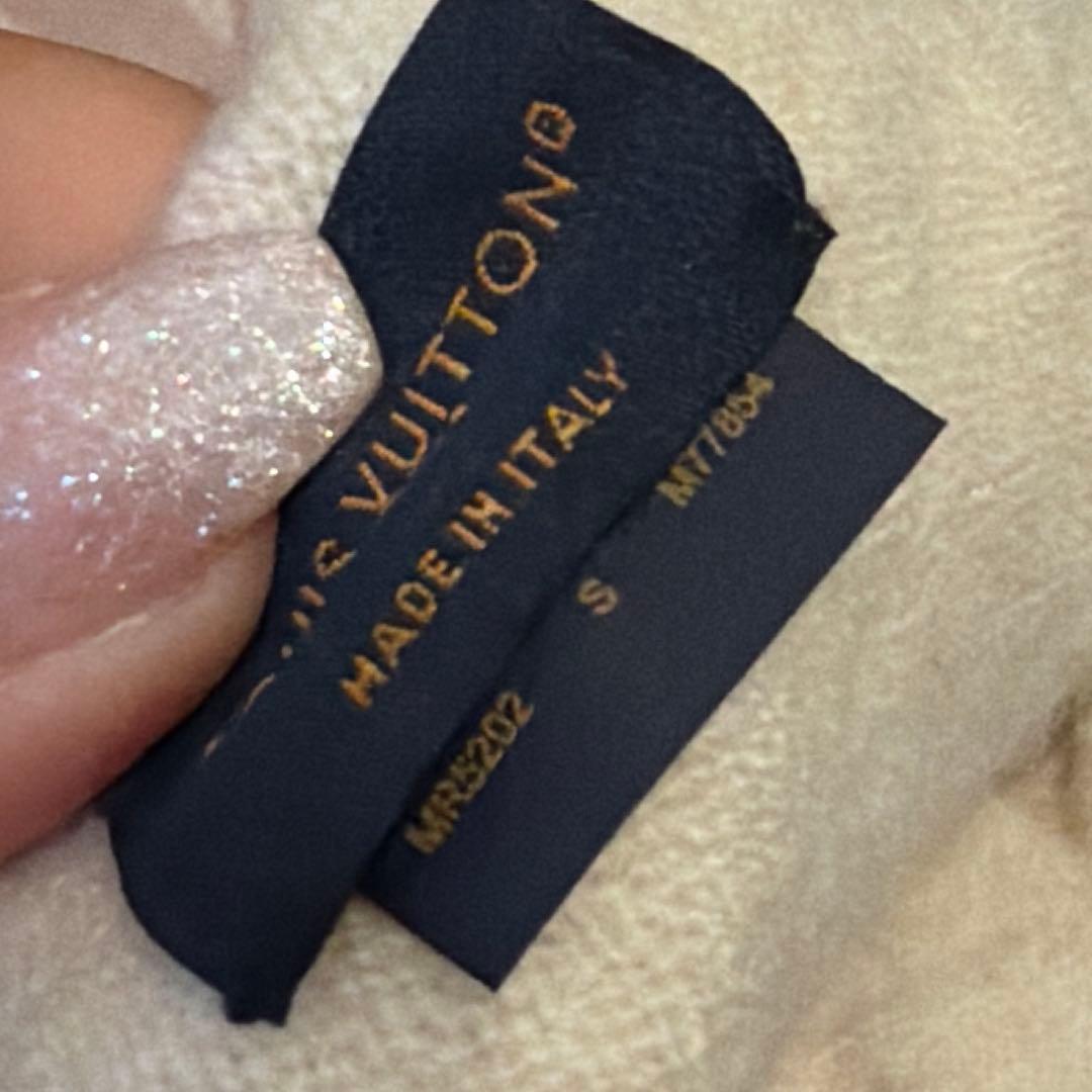 LOUIS VUITTON ルイヴィトン マフラー•LV エッセンシャル ピンク