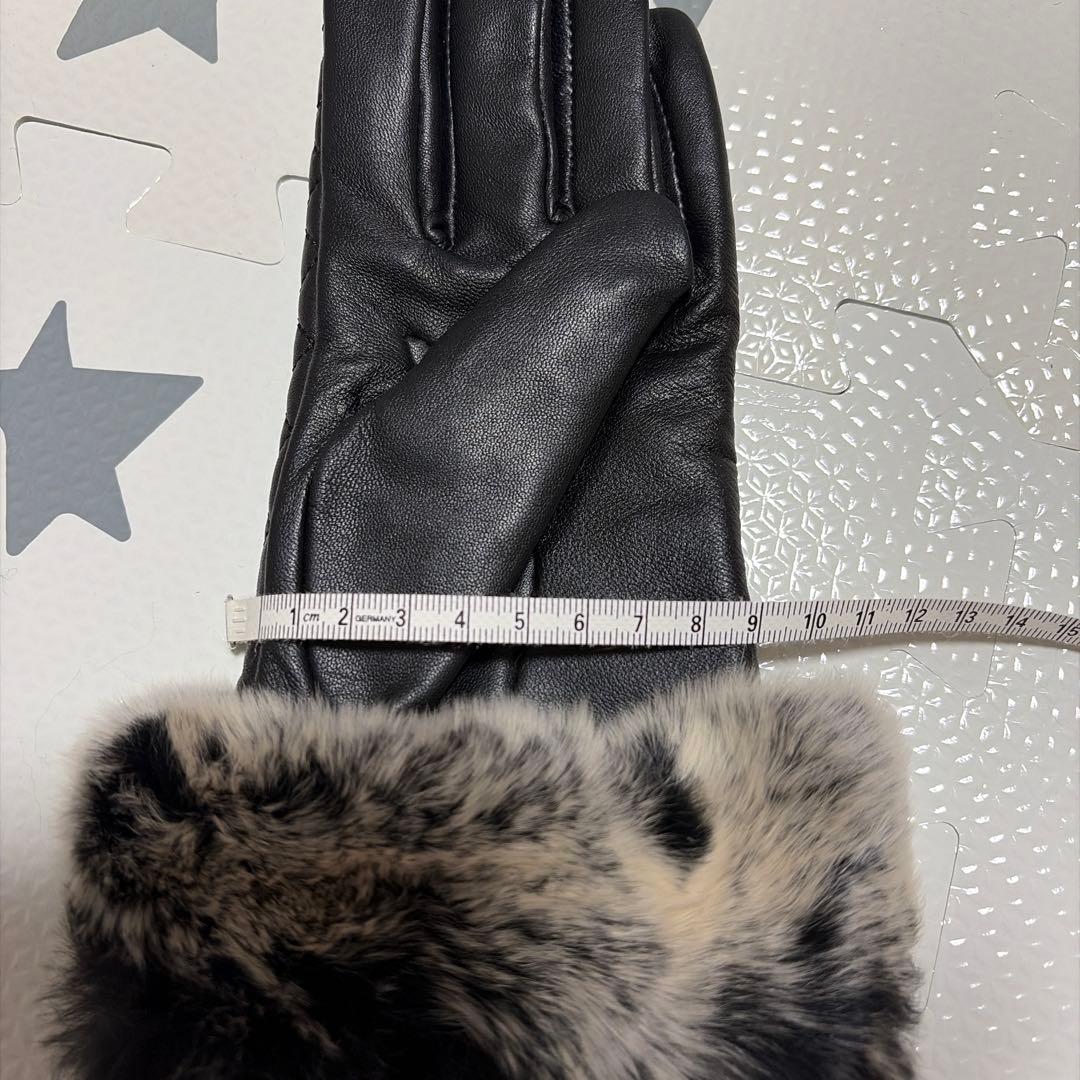 新品タグ付き⭐︎本革&アンゴラファー手袋　あったか　グローブ