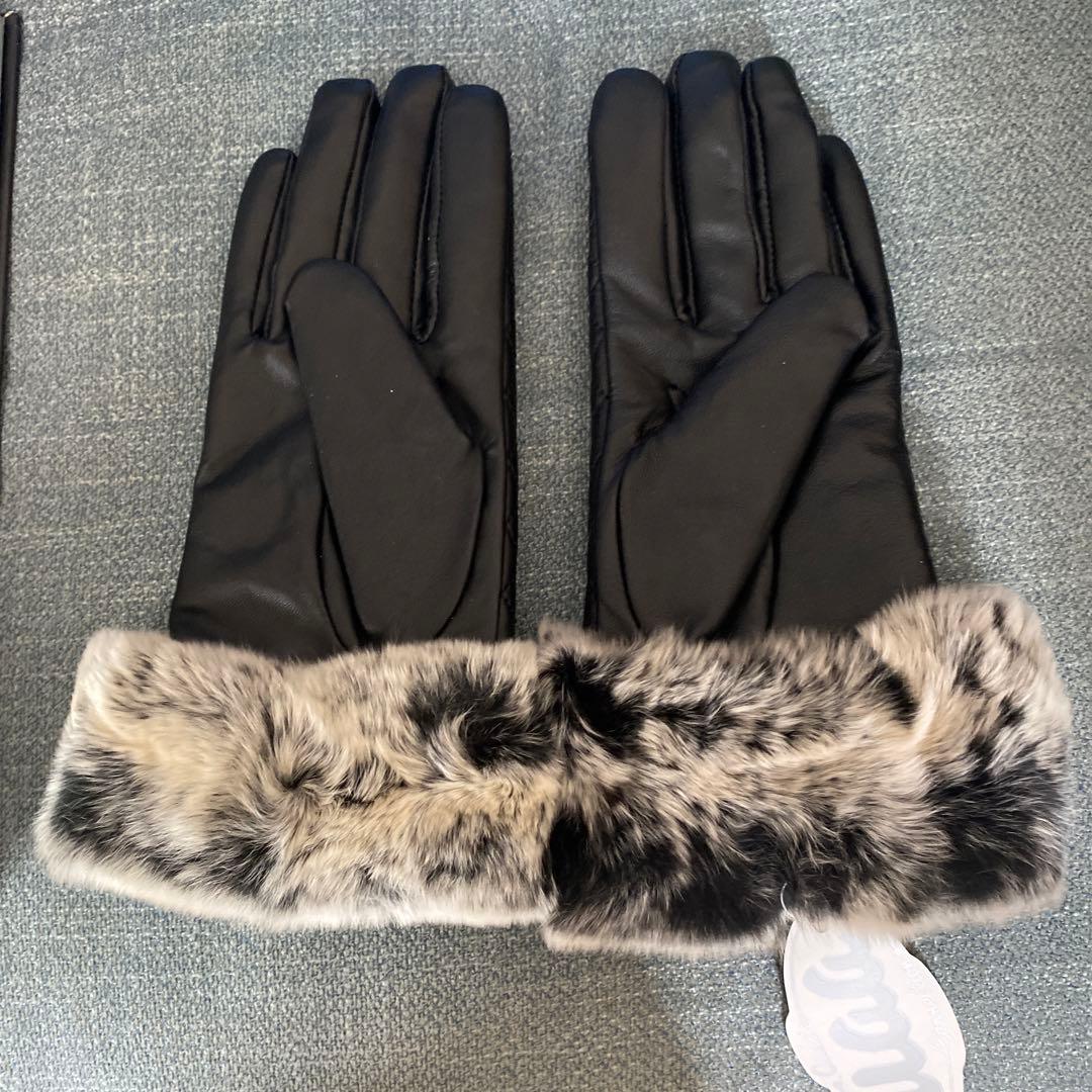 新品タグ付き⭐︎本革&アンゴラファー手袋　あったか　グローブ