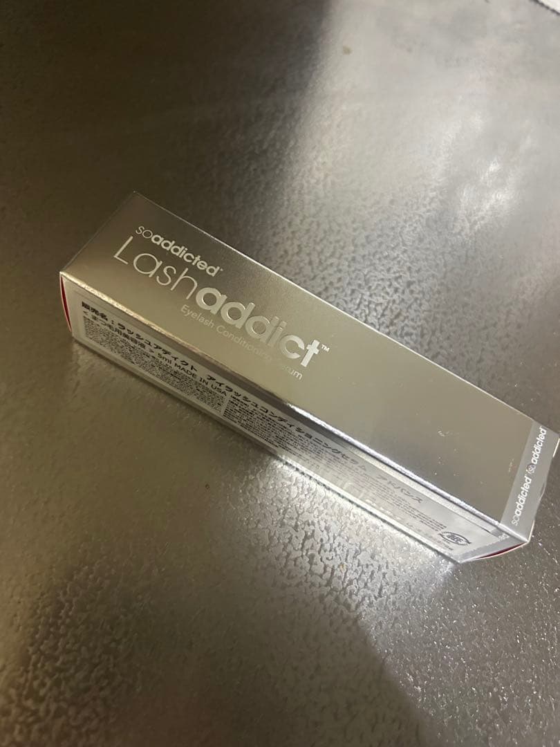 Lashaddict まつ毛美容液 新品 正規品