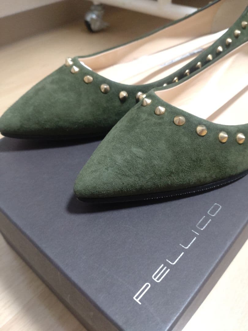 PELLICO スエード ポインテッドトゥパンプス　オリーブグリーン38