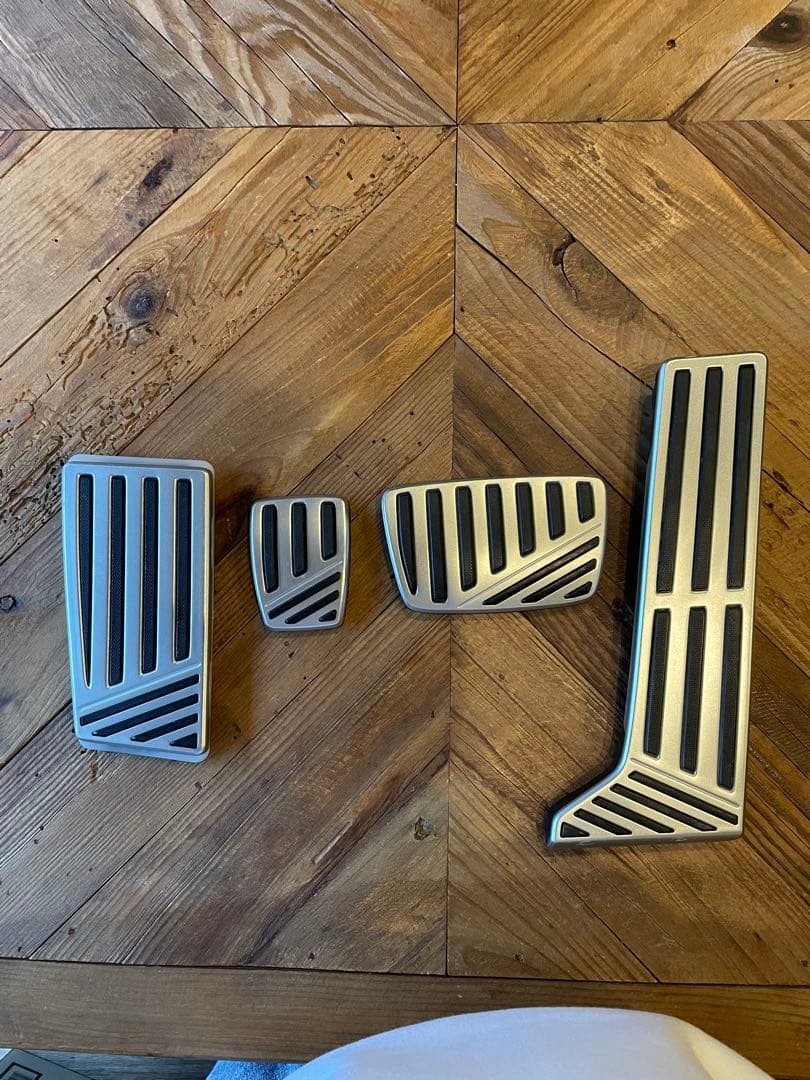 アリスト　純正　スポーツペダル　中古