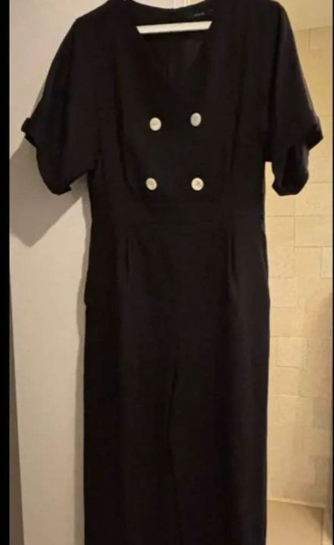 アルアバイル　　ブラックオールインワン