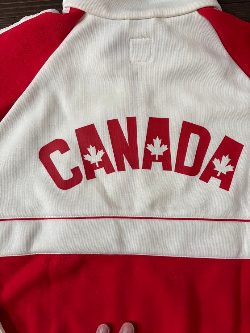 adidas カナダ　外見至上主義　デッドストック　ダメージあり