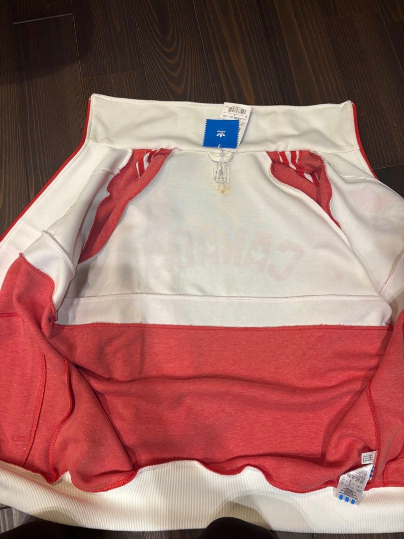 adidas カナダ　外見至上主義　デッドストック　ダメージあり