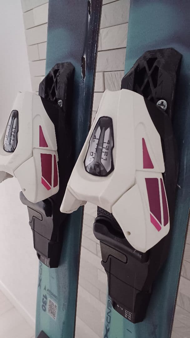 ATOMIC アトミック ジュニア スキー板＆ポール＆ケース 三点セット