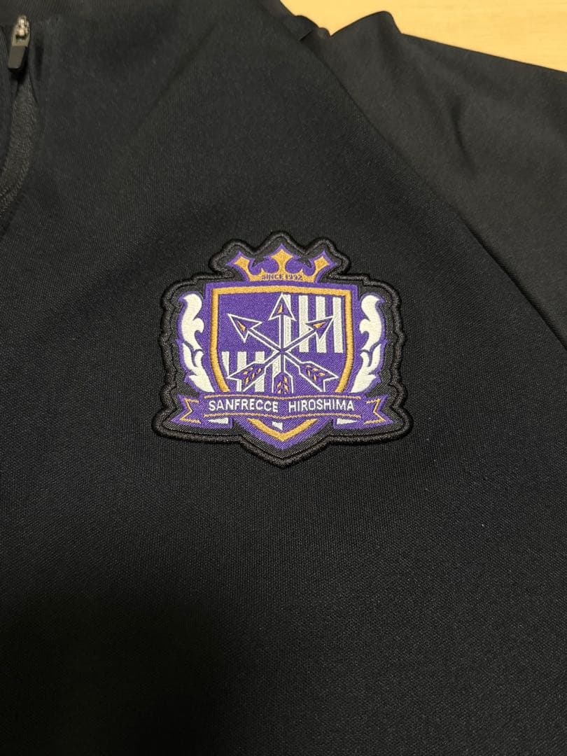 サンフレッチェ広島　選手支給品　長袖トレーニングウェア　非売品　サッカーウェア