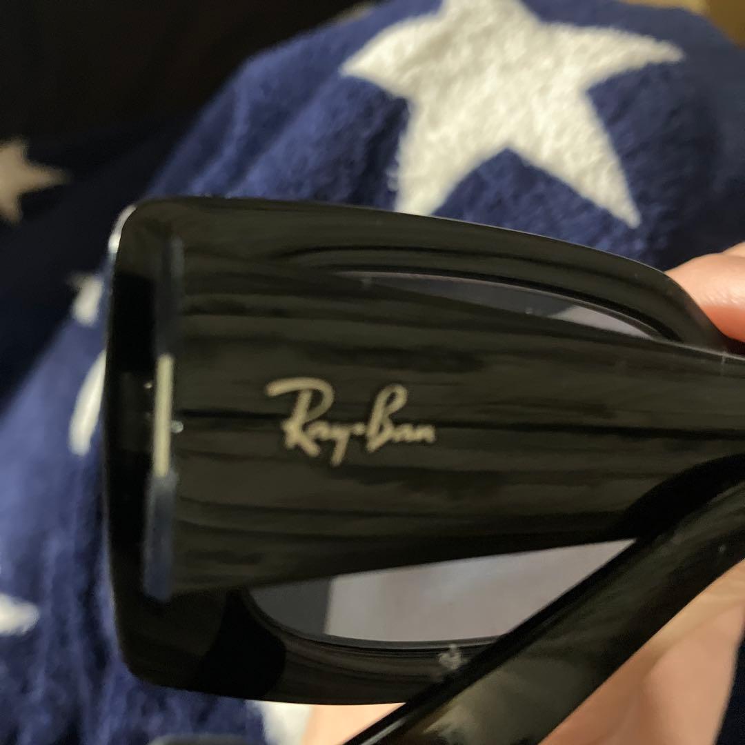 ★極美品　Ray-Ban　ブラックサングラス　付属品完備