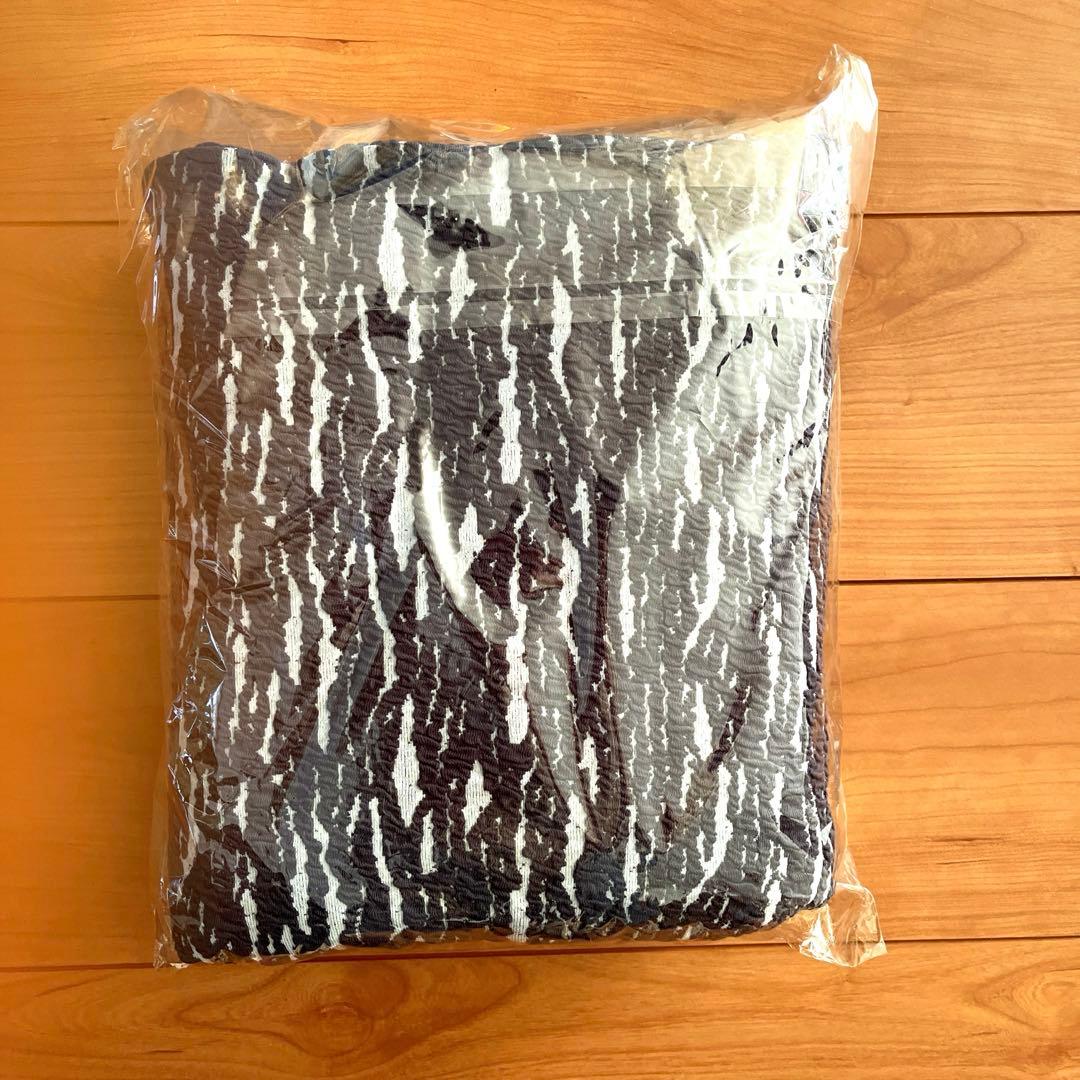 Luxe Max Cover ダークグレー クッションカバー