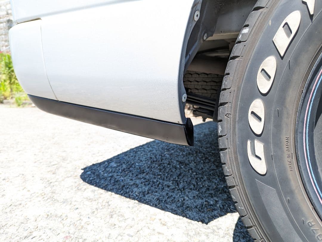 ハイエース リアバンパースポイラー フィン エアロ ライナー