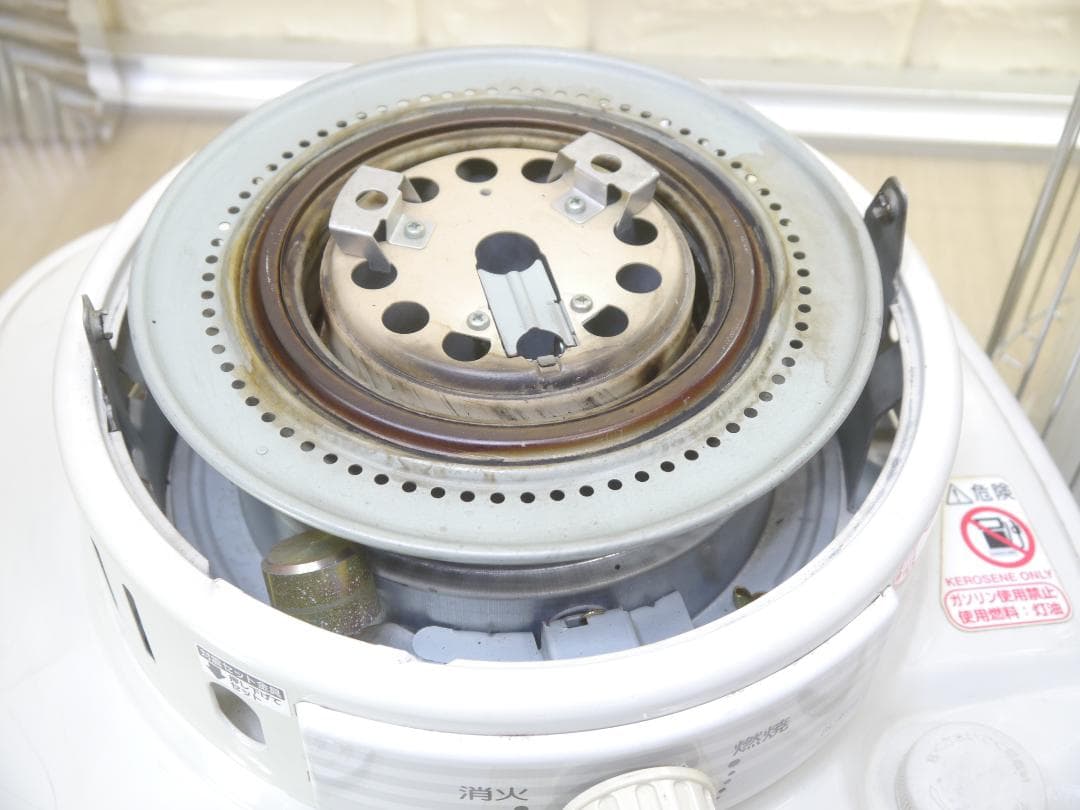 送料無料 2014年 コロナ/CORONA ホワイト 石油ストーブ 安全ガード