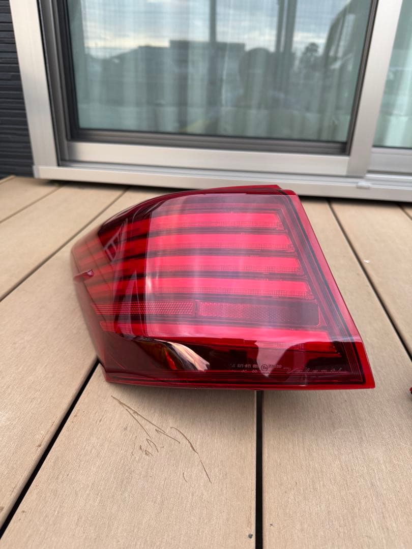 美品　210クラウン　テールランプ　valenti