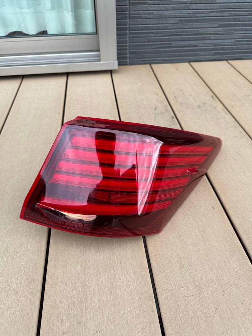 美品　210クラウン　テールランプ　valenti