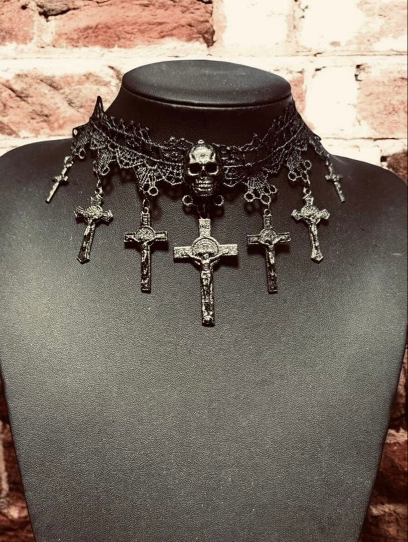 ト*リ様 ★1点物★ジャンポールゴルチエ★スカル7クロスレースチョーカーネックレ