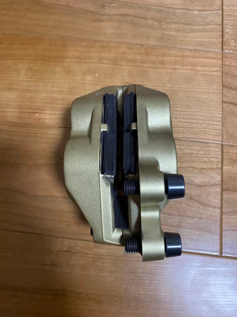 FXLRS ブレンボキャリパー　キャリパーサポート